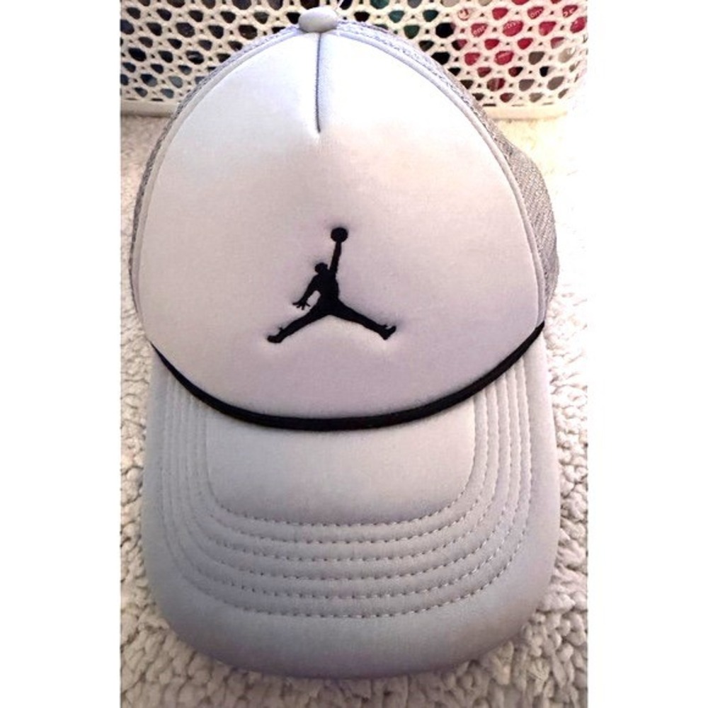 Jordan Rise Cap Kids Size Grey Excellent Jumpman Trucker Hat 0939-G3A